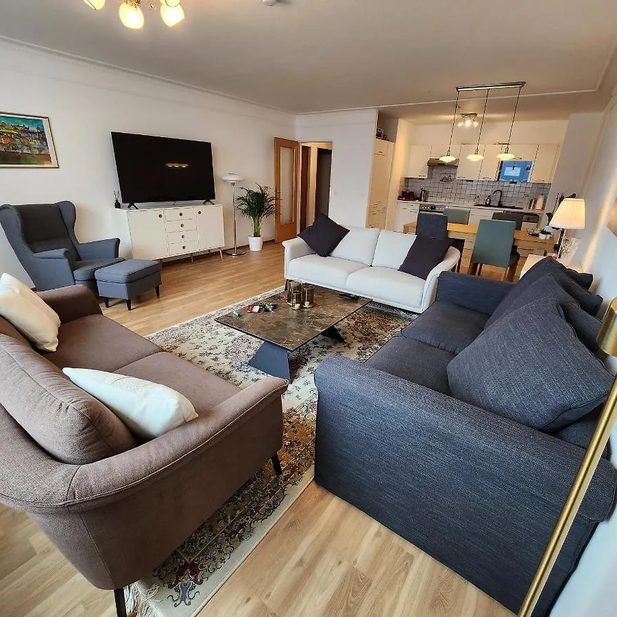 Lovely Apartment For 4 On The Danube River - Private Parking Wiedeń Austria