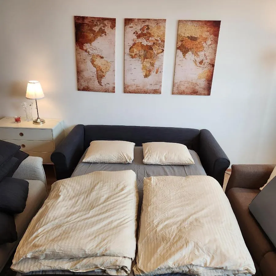 Lovely Apartment For 4 On The Danube River - Private Parking Wiedeń