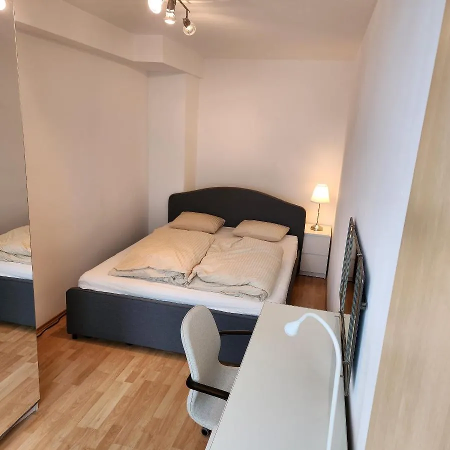 Lovely Apartment For 4 On The Danube River - Private Parking Wiedeń 0*,